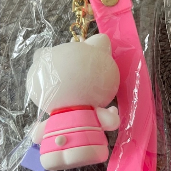 🎊HP🎊Hello Kitty Keychain - Picture 3 of 3